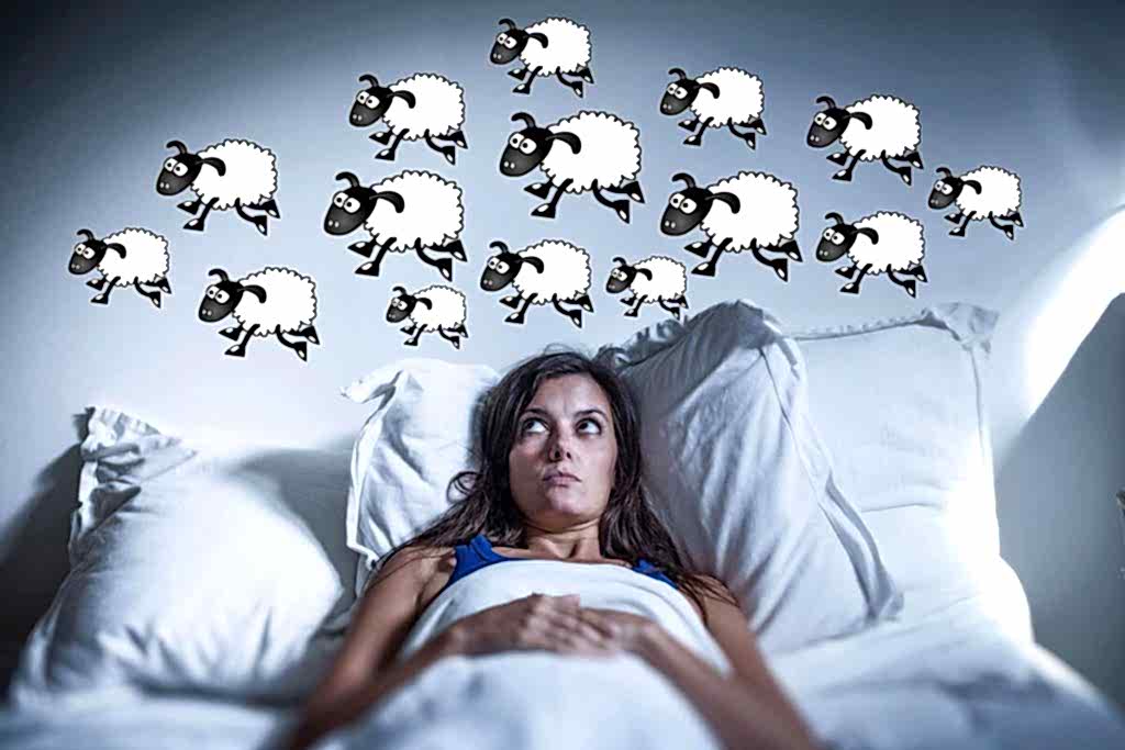 девушка не может уснуть